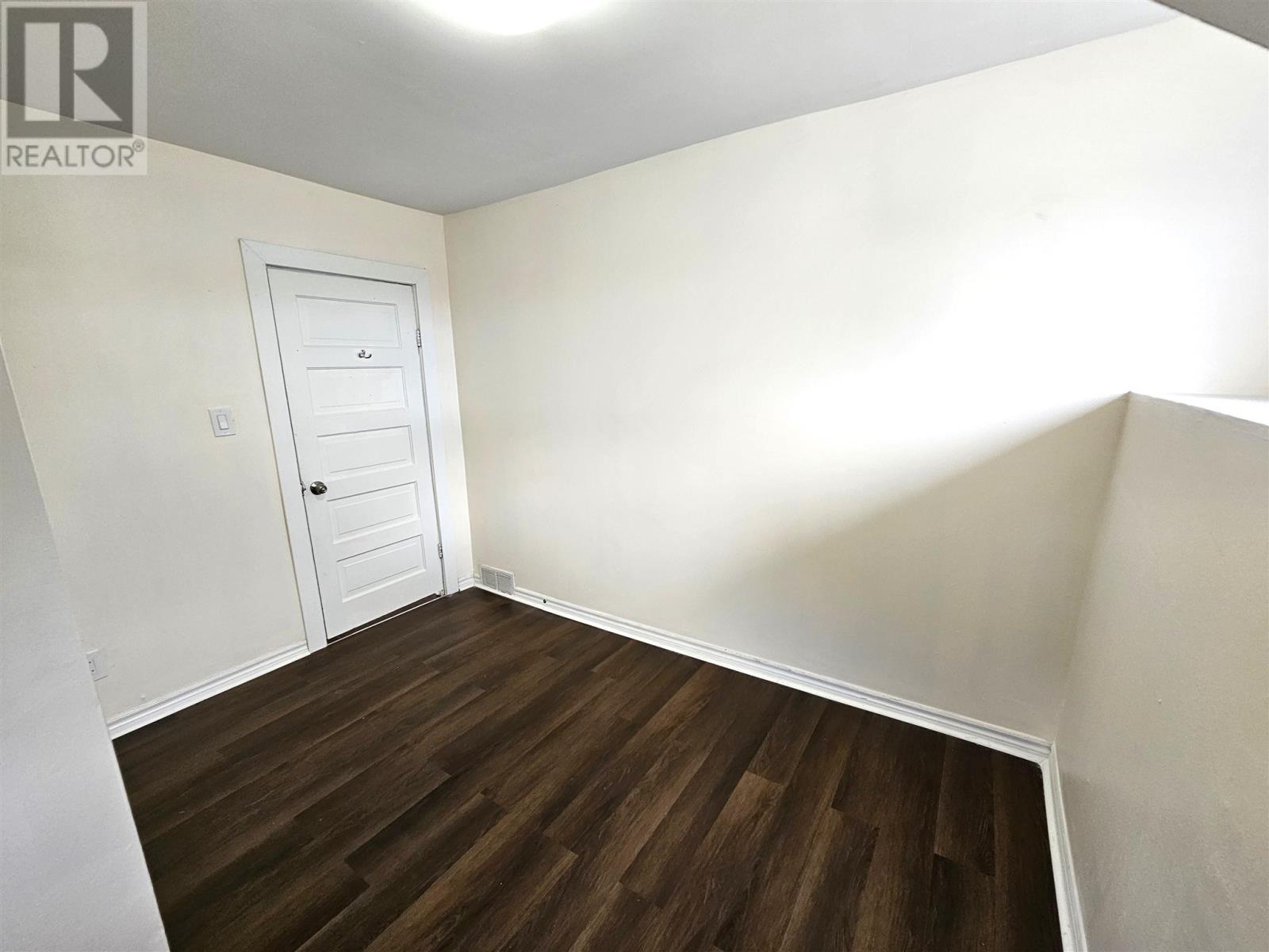 104 London St, Sault Ste. Marie, Ontario P6A 2S4 - Photo 13 - SM253439