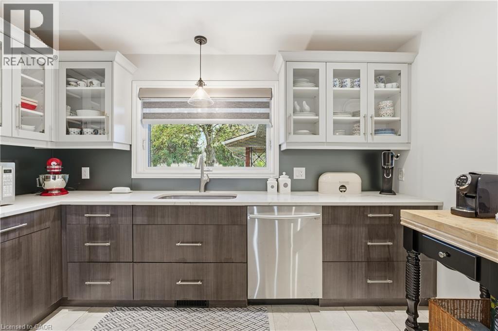 2435 Dorchester Road, Niagara Falls, Ontario  L2J 2Y9 - Photo 11 - 40788997