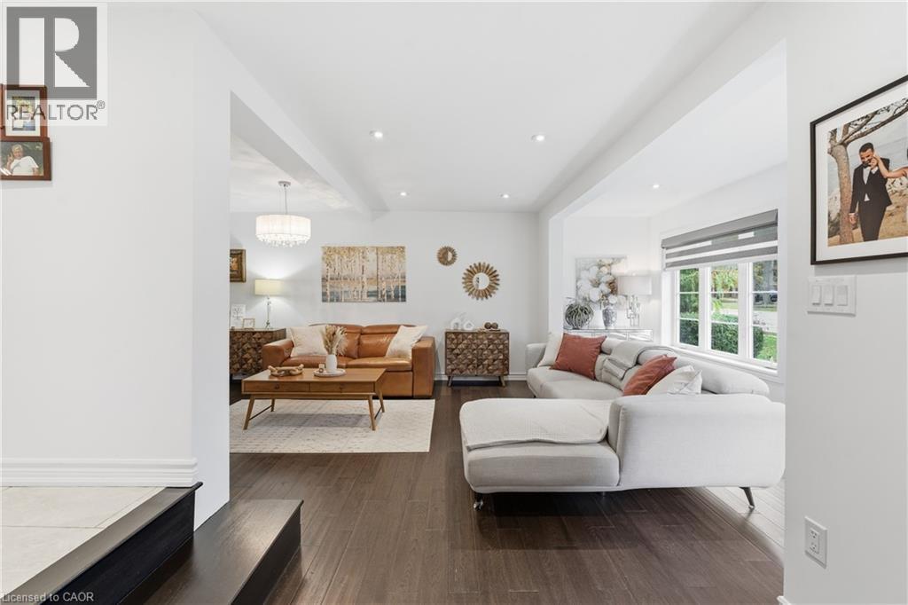 2435 Dorchester Road, Niagara Falls, Ontario  L2J 2Y9 - Photo 4 - 40788997