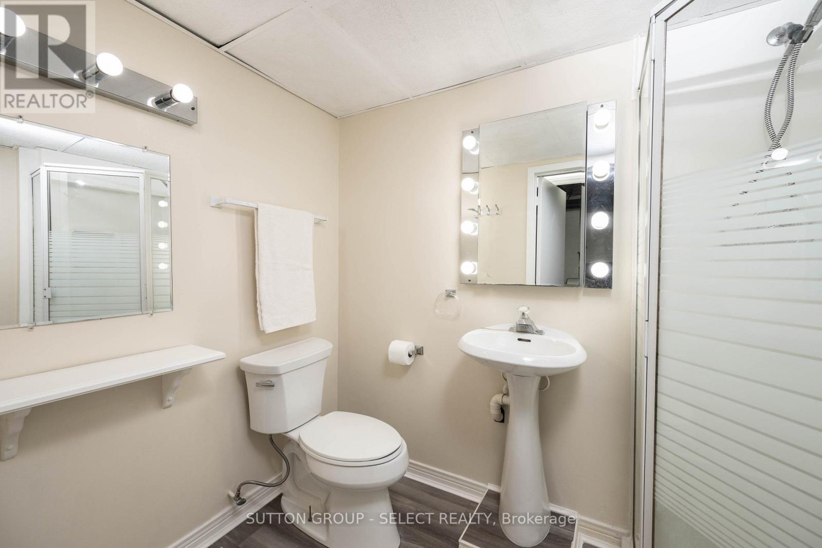 G - 111 Wellesley Crescent, London East, Ontario N5V 1J6 - Photo 8 - X12612748