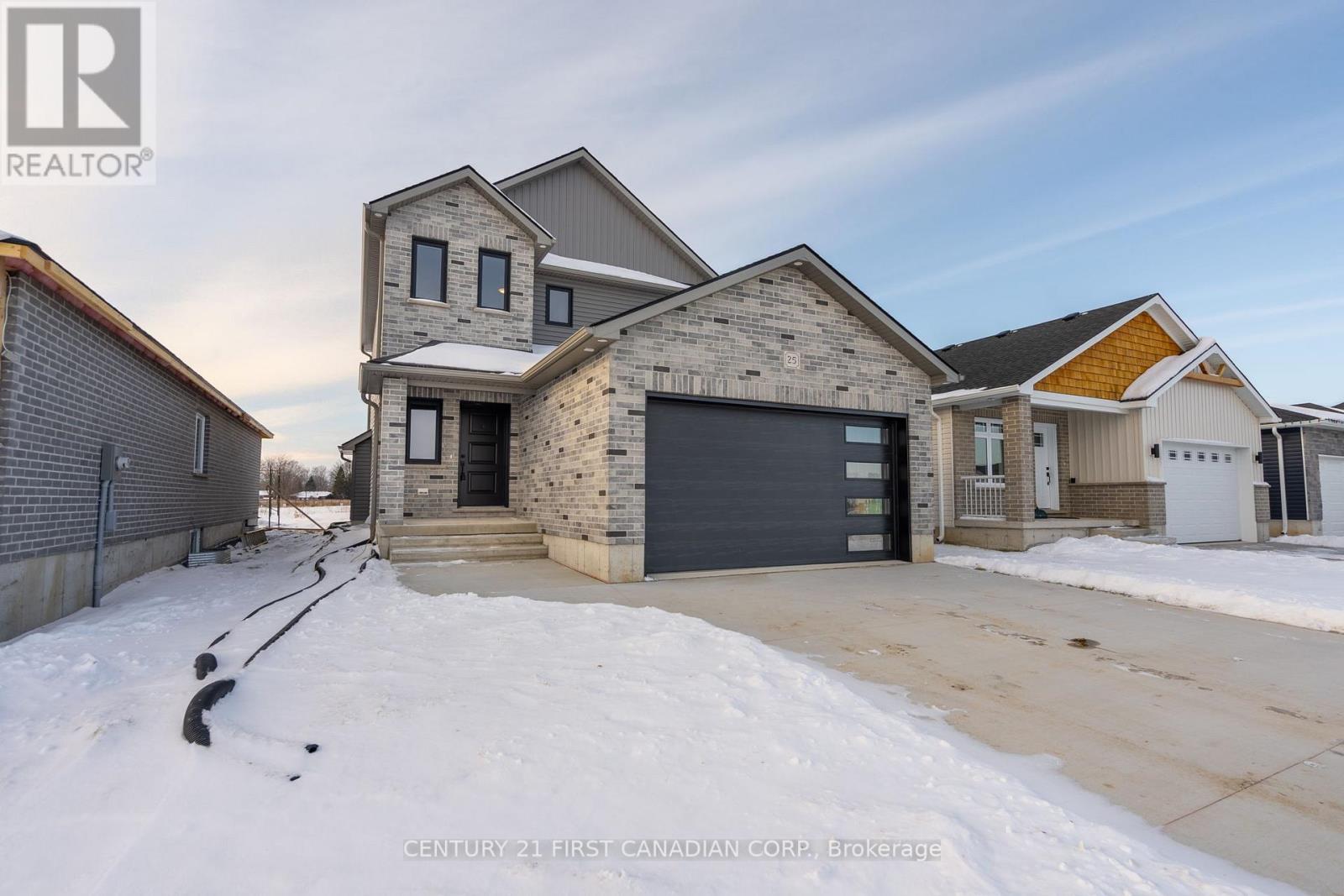 25 SHELDABREN STREET, north middlesex (ailsa craig), Ontario