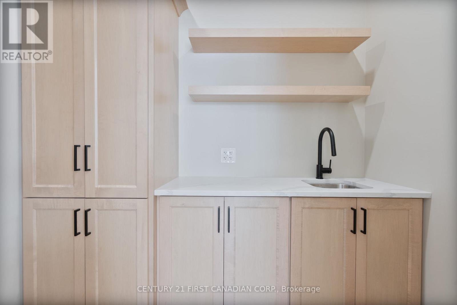 25 Sheldabren Street, North Middlesex, Ontario  N0M 1A0 - Photo 18 - X12612862