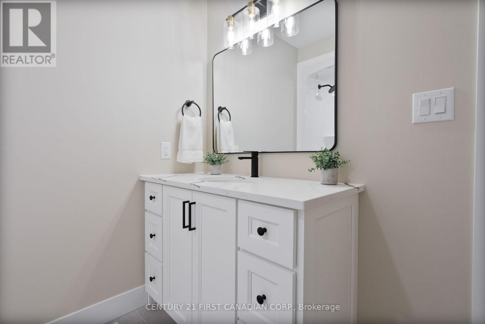 25 Sheldabren Street, North Middlesex, Ontario  N0M 1A0 - Photo 29 - X12612862