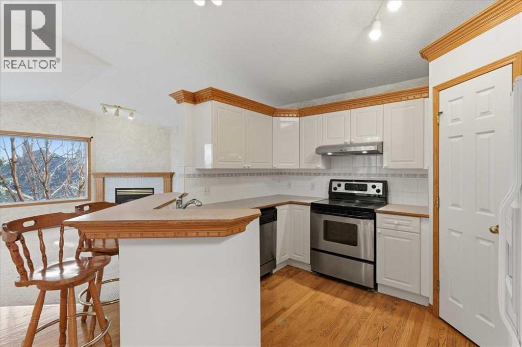 69 Scimitar Point Nw, Calgary, Alberta  T3L 2B5 - Photo 14 - A2268188