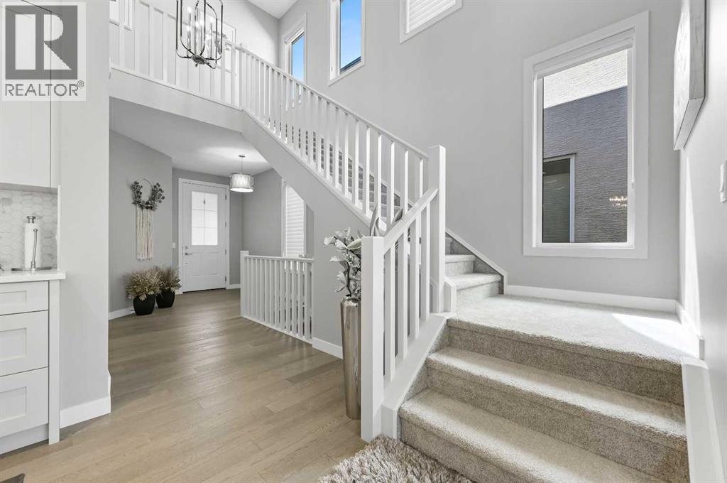 224 Cranbrook Drive Se, Calgary, Alberta  T3M 3C8 - Photo 4 - A2269705