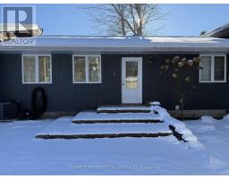 POOLSIDE - 579 PENESHULA ROAD, Lanark Highlands, Ontario