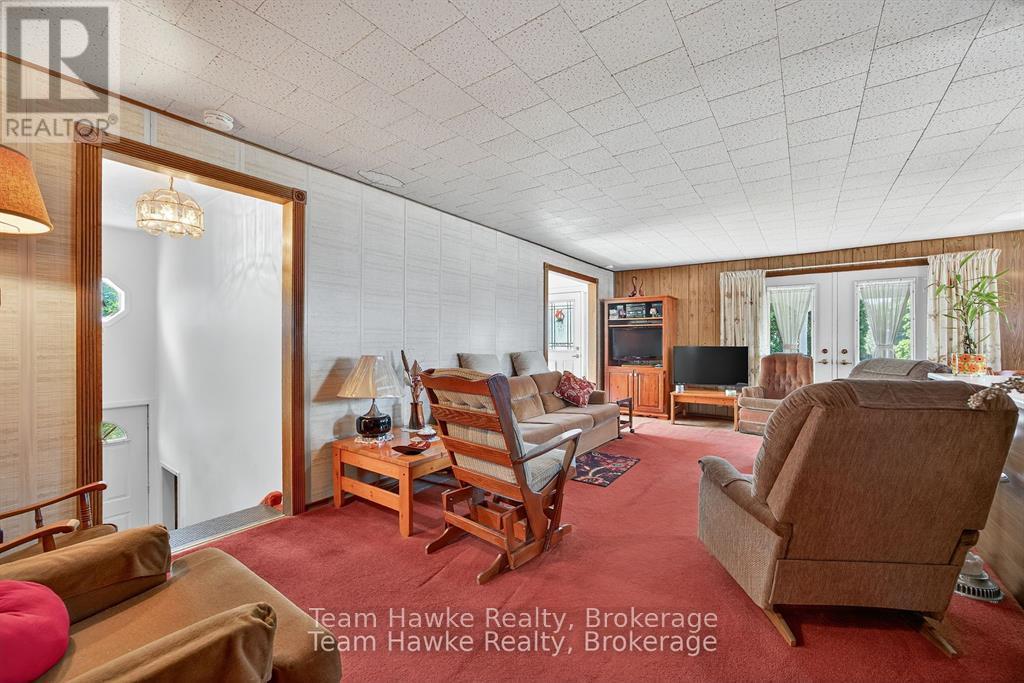 203 Woodlands Avenue, Tay, Ontario  L0K 1R0 - Photo 17 - S12521726