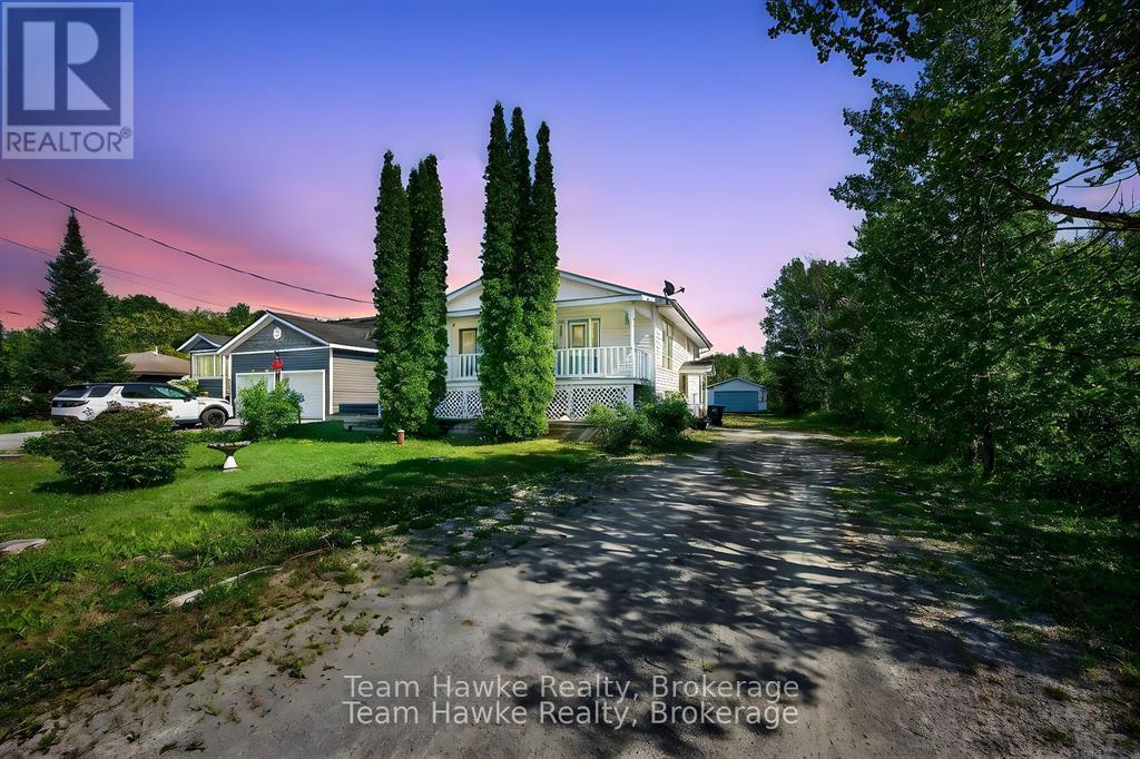 203 Woodlands Avenue, Tay, Ontario  L0K 1R0 - Photo 7 - S12521726