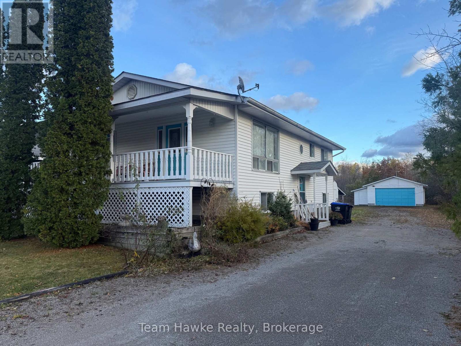 203 Woodlands Avenue, Tay, Ontario  L0K 1R0 - Photo 5 - S12521726