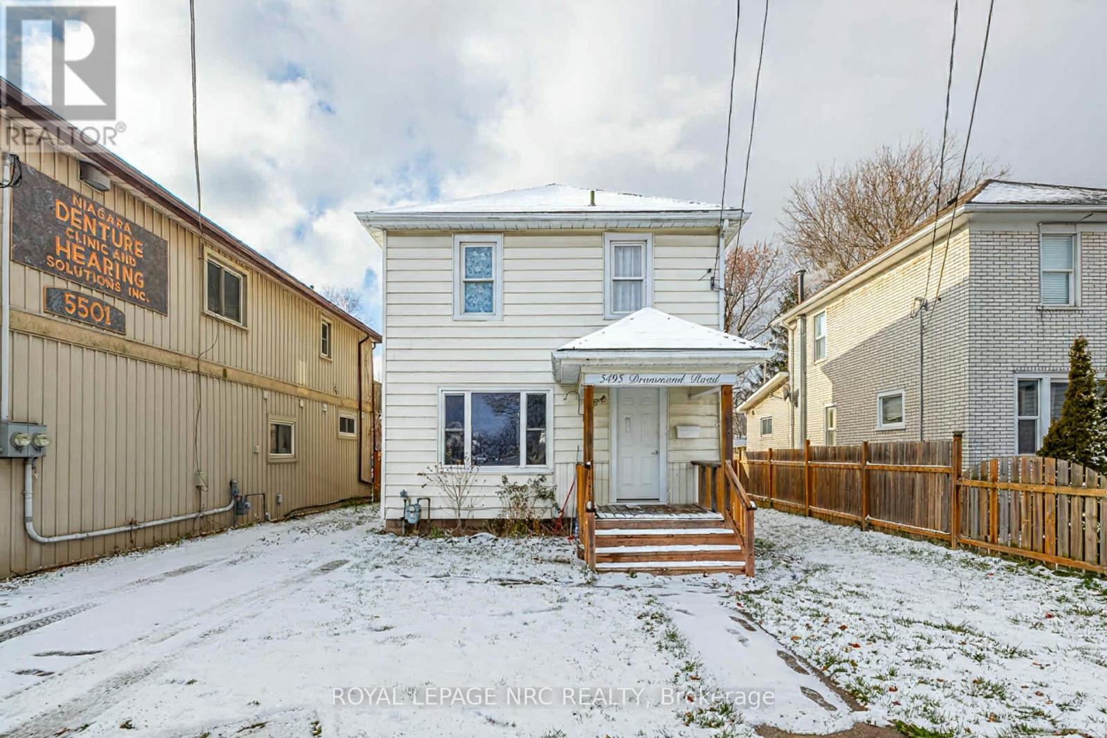 5495 Drummond Road, Niagara Falls, Ontario  L2G 4L2 - Photo 2 - X12612794