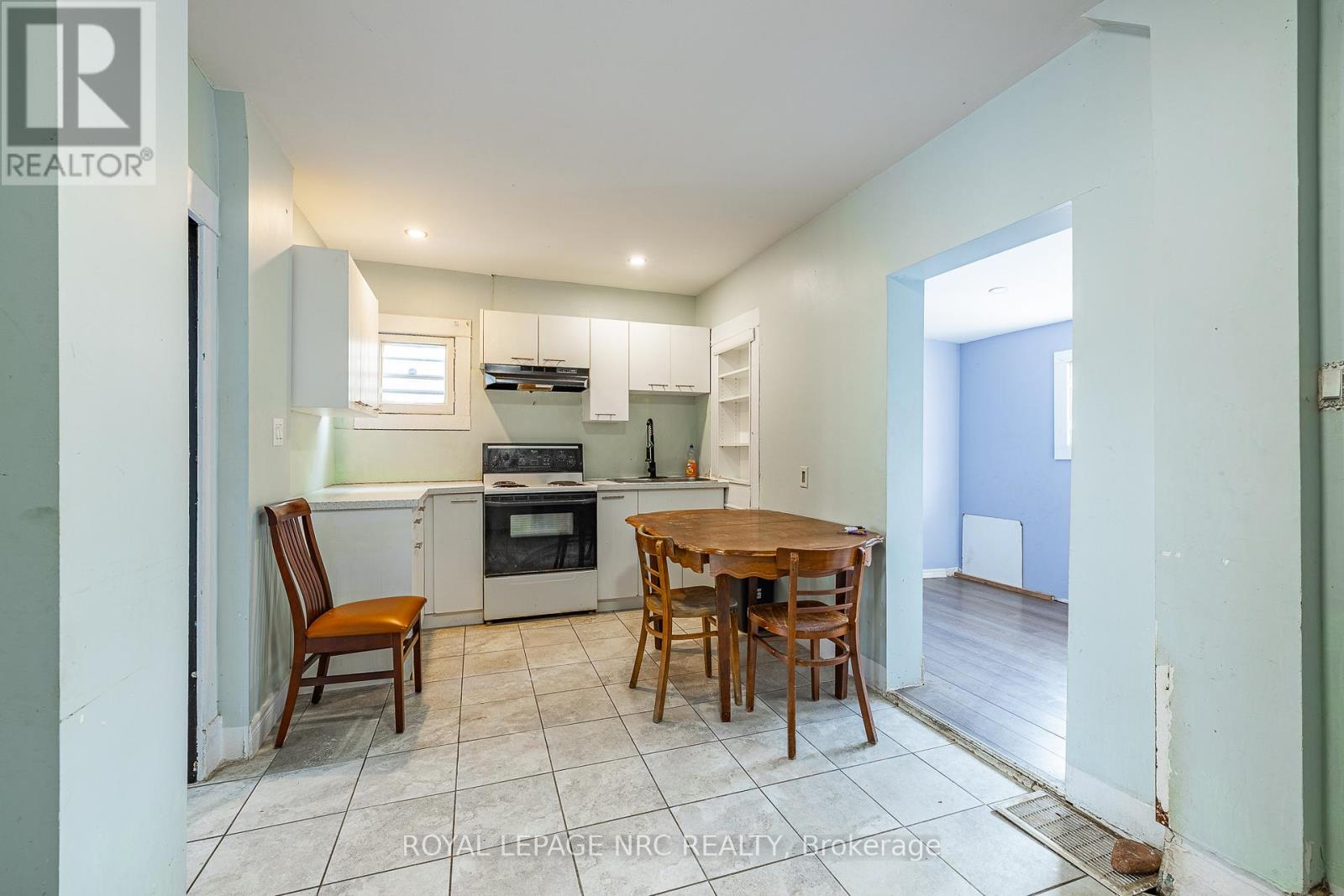 5495 Drummond Road, Niagara Falls, Ontario  L2G 4L2 - Photo 9 - X12612794