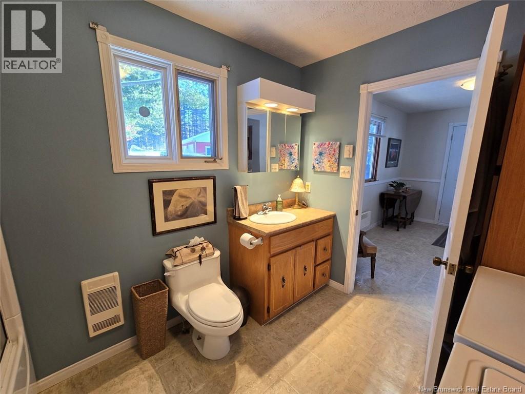 1040 Route 215, Saint-François-De-Madawaska, New Brunswick  E7A 1G9 - Photo 7 - NB131072