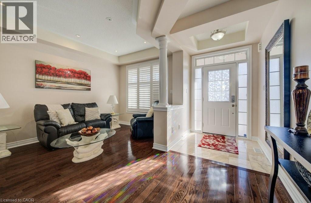 538 Thomas Slee Drive, Kitchener, Ontario  N2P 2Y7 - Photo 3 - 40791482