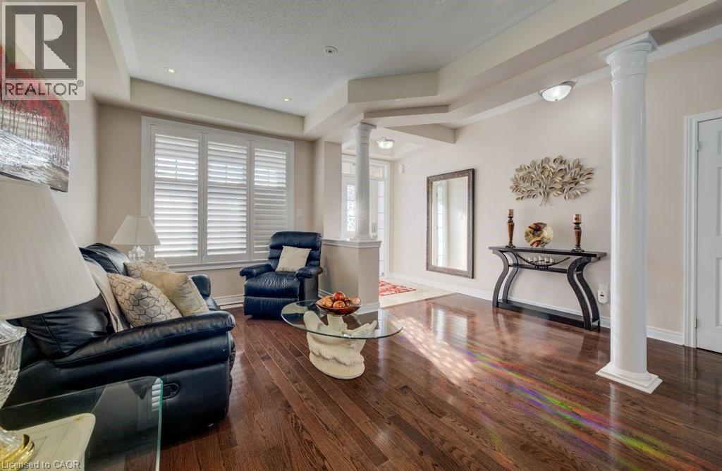 538 Thomas Slee Drive, Kitchener, Ontario  N2P 2Y7 - Photo 7 - 40791482