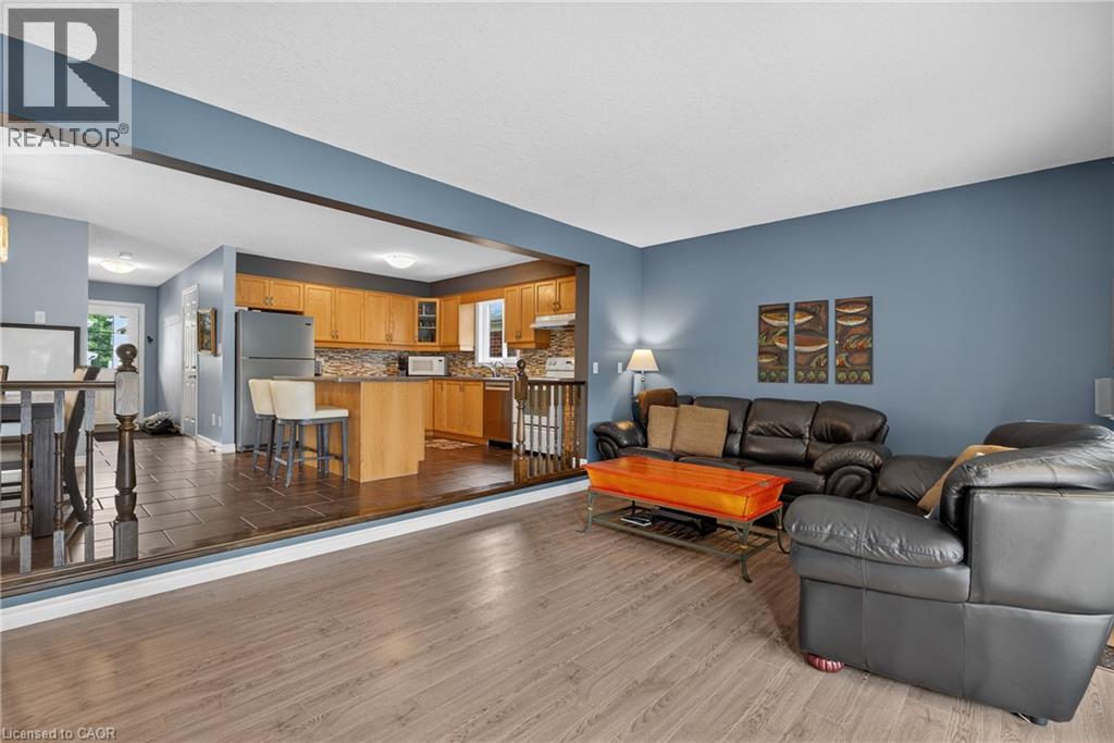 517 Thornview Place, Waterloo, Ontario  N2T 2V9 - Photo 5 - 40785684