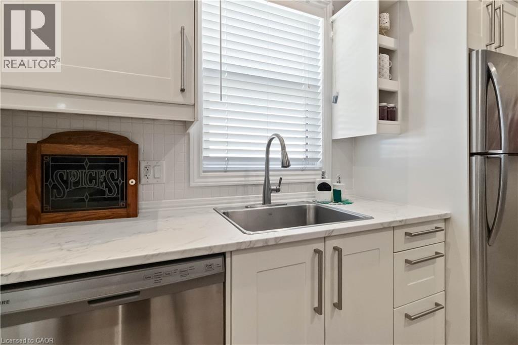 36 Mount Pleasant Street, Brantford, Ontario  N3T 1S6 - Photo 15 - 40791064