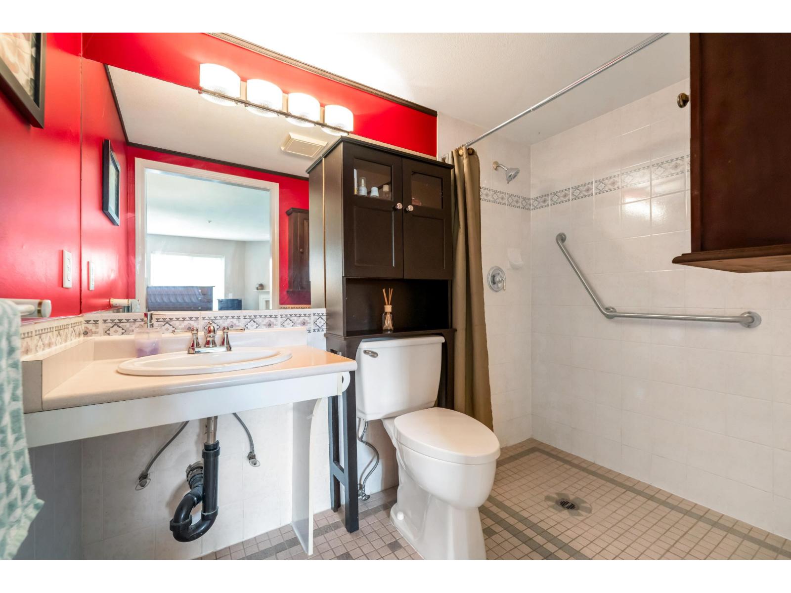 104 12155 75a Avenue, Surrey, British Columbia  V3W 1B9 - Photo 17 - R3068265