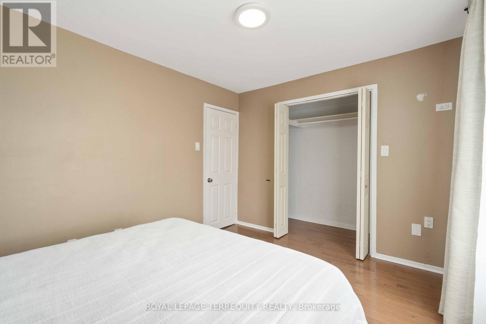 70 Rogers Road, Toronto, Ontario  M6E 1P1 - Photo 17 - C12612786