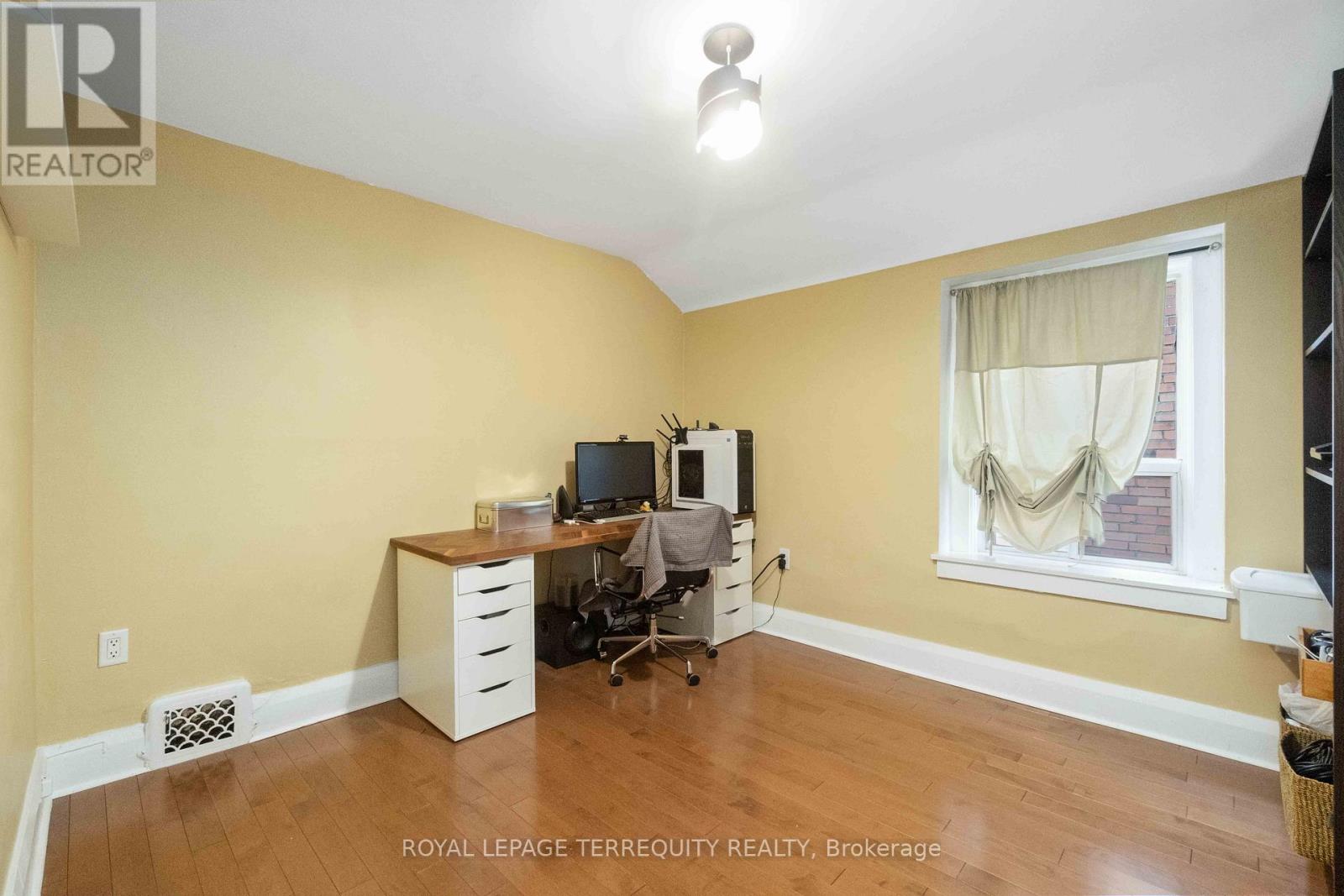 70 Rogers Road, Toronto, Ontario  M6E 1P1 - Photo 21 - C12612786