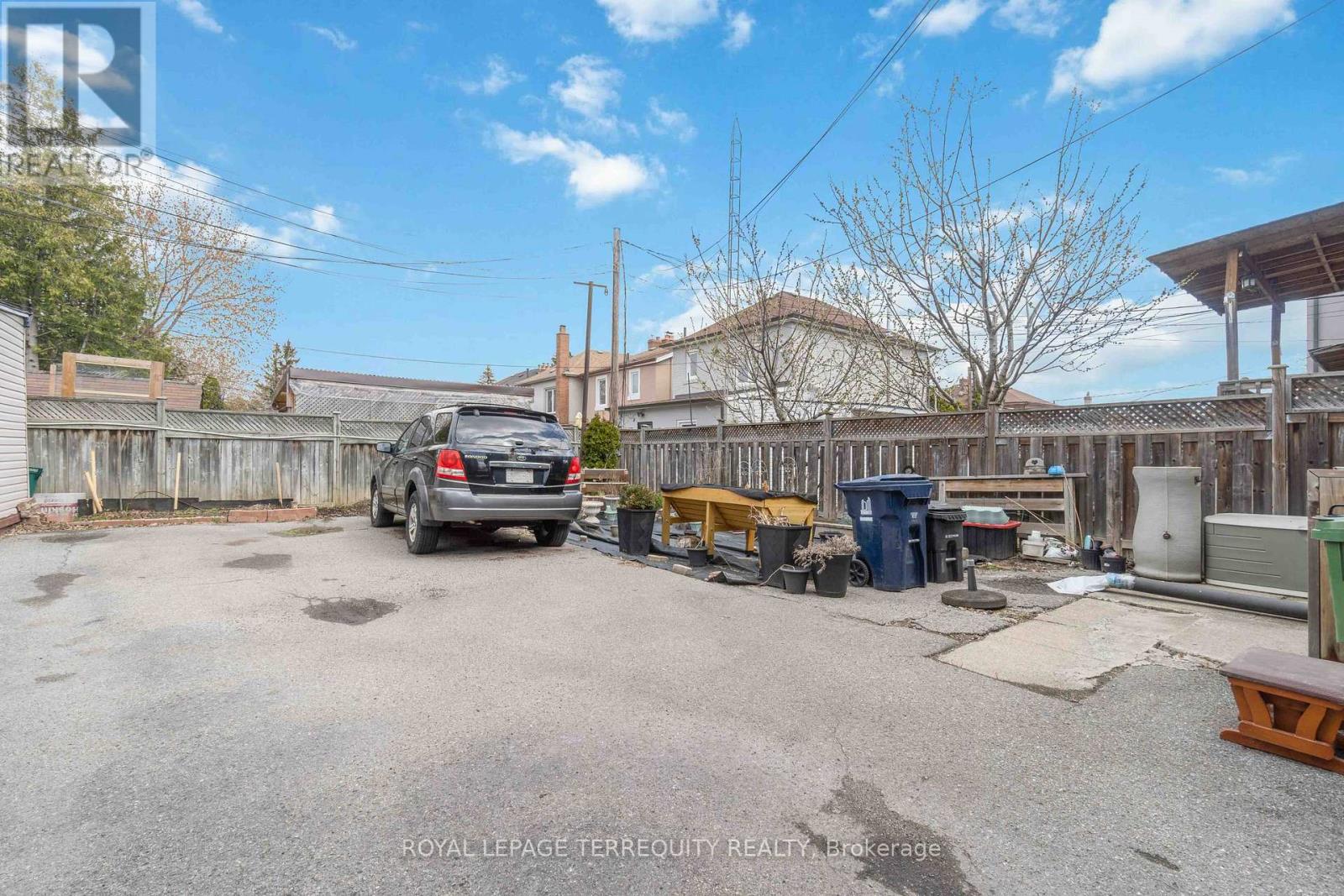 70 Rogers Road, Toronto, Ontario  M6E 1P1 - Photo 32 - C12612786