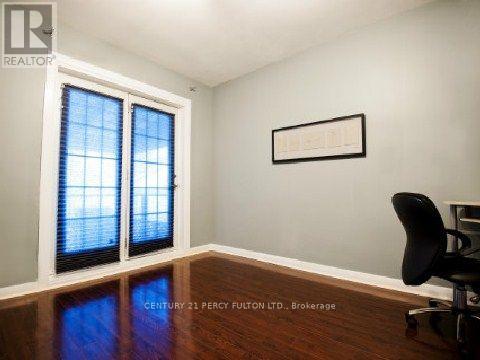 50 Kilgreggan Crescent, Toronto (Bendale), Ontario  M1J 1S5 - Photo 8 - E12612722