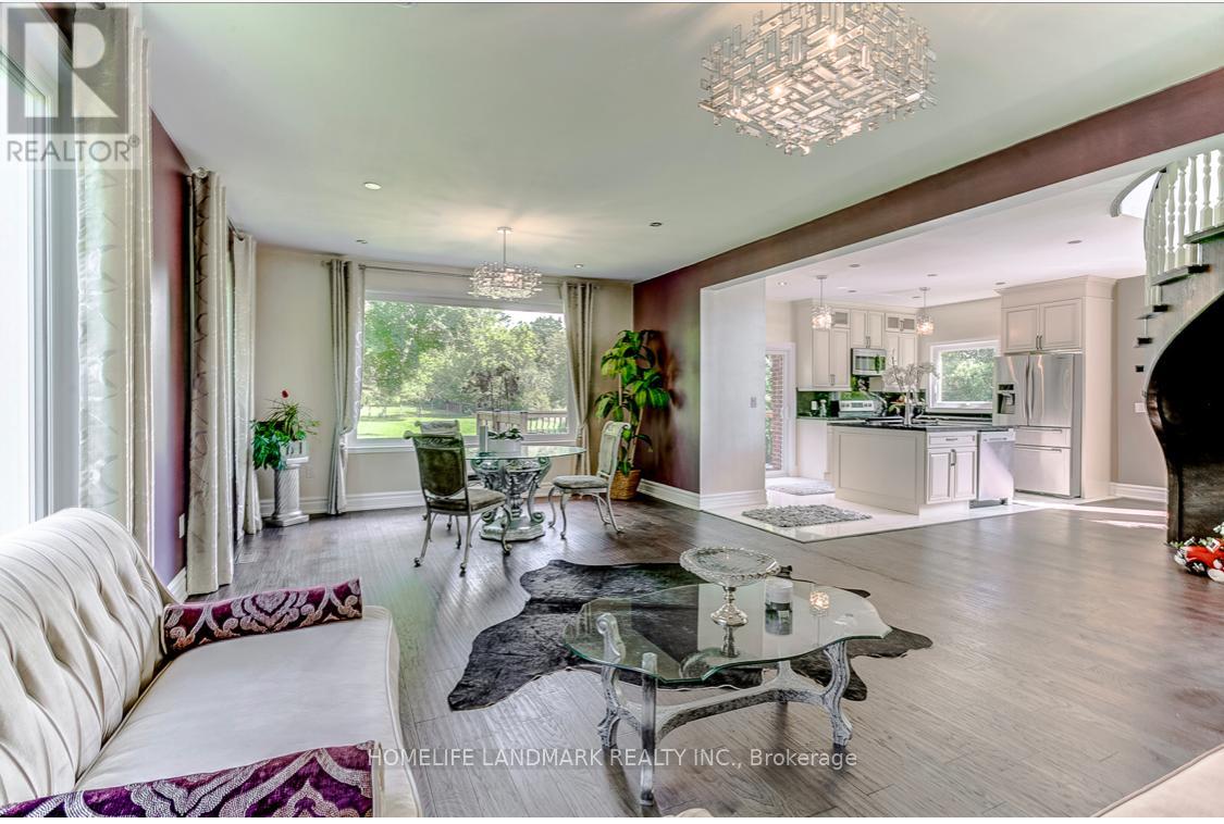 156 Duncan Road, Richmond Hill, Ontario  L4C 6J8 - Photo 2 - N12612768