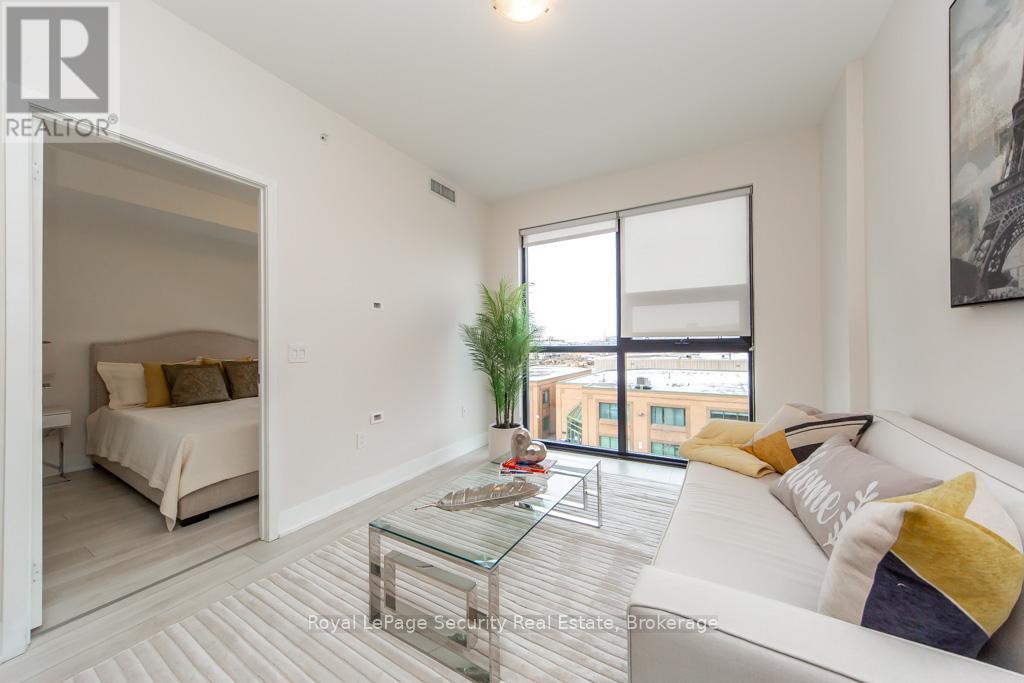 314 - 2916 Highway 7 Road, Vaughan, Ontario  L4K 0K6 - Photo 10 - N12612780