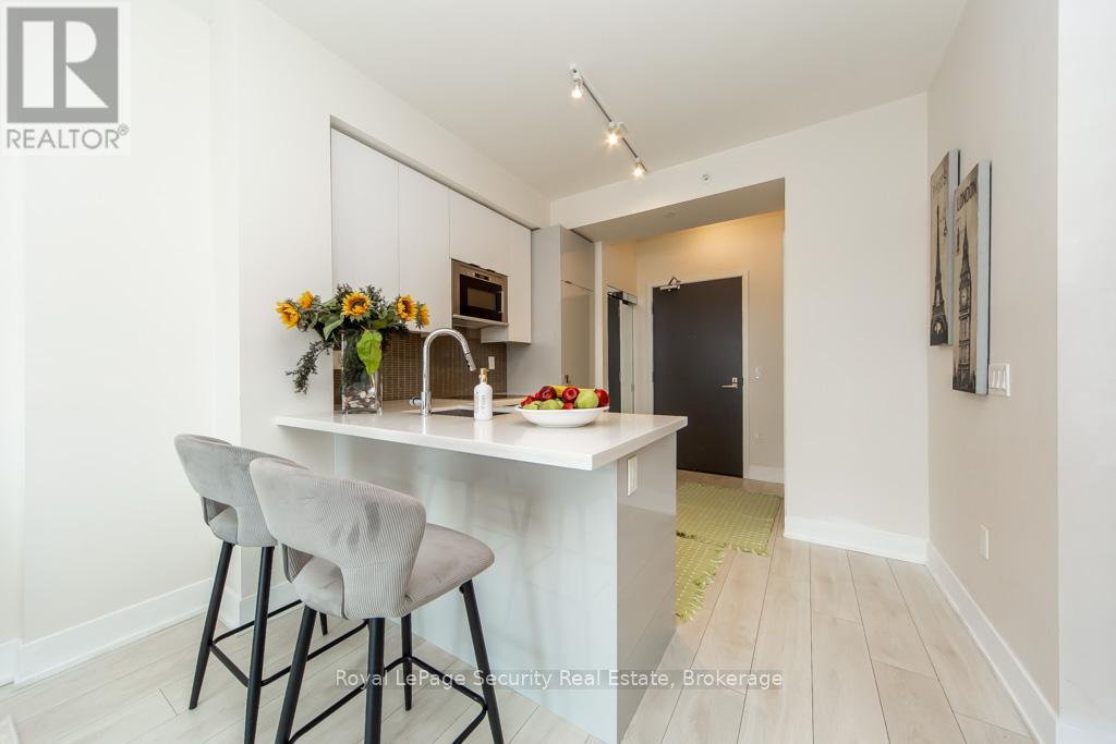 314 - 2916 Highway 7 Road, Vaughan, Ontario  L4K 0K6 - Photo 13 - N12612780