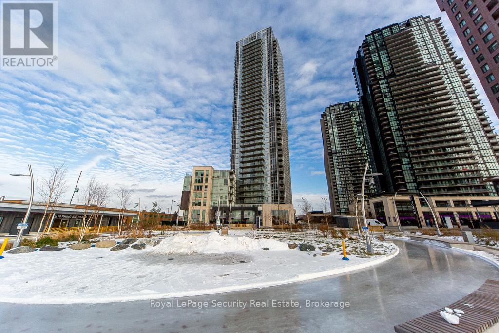 314 - 2916 Highway 7 Road, Vaughan, Ontario  L4K 0K6 - Photo 2 - N12612780