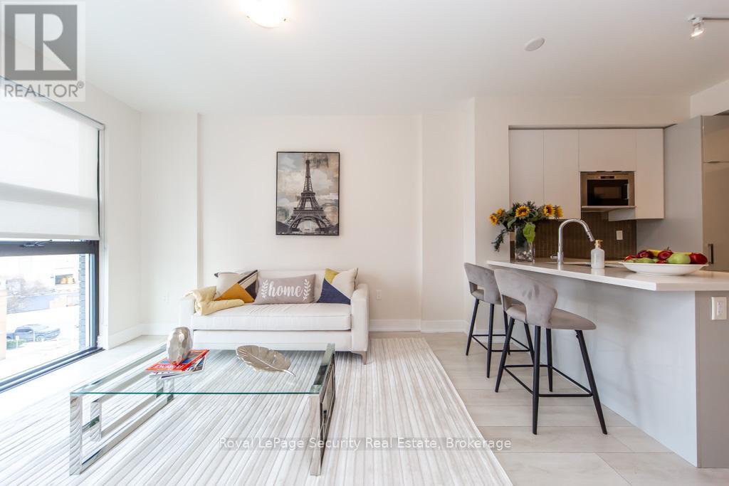 314 - 2916 Highway 7 Road, Vaughan, Ontario  L4K 0K6 - Photo 8 - N12612780