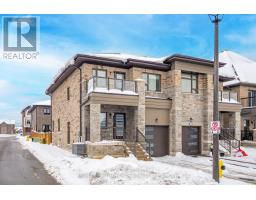 32 BALLINGER WAY, Uxbridge, Ontario