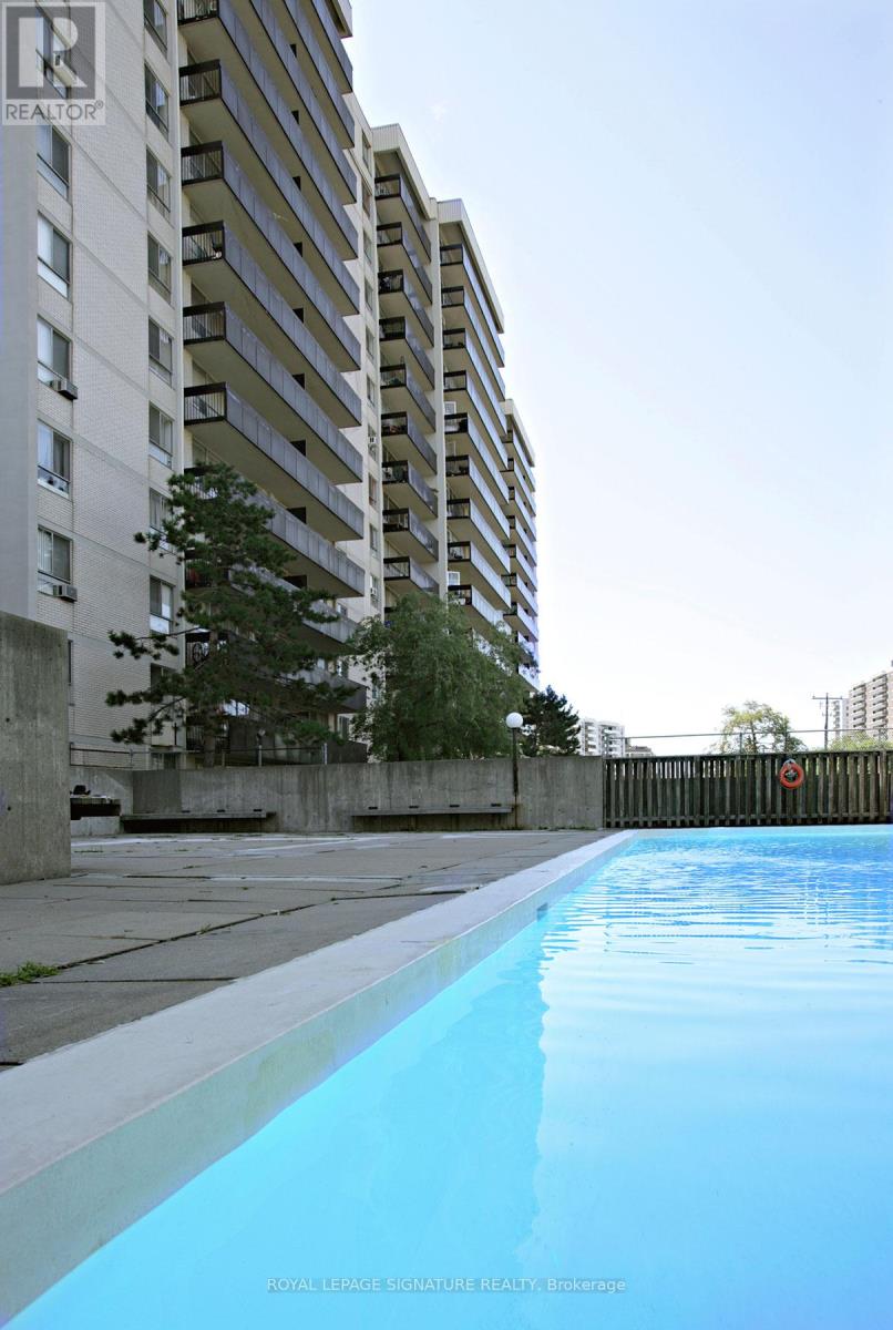 1002 - 6200 Bathurst Street, Toronto (Westminster-Branson), Ontario  M2R 2A3 - Photo 15 - C12612652