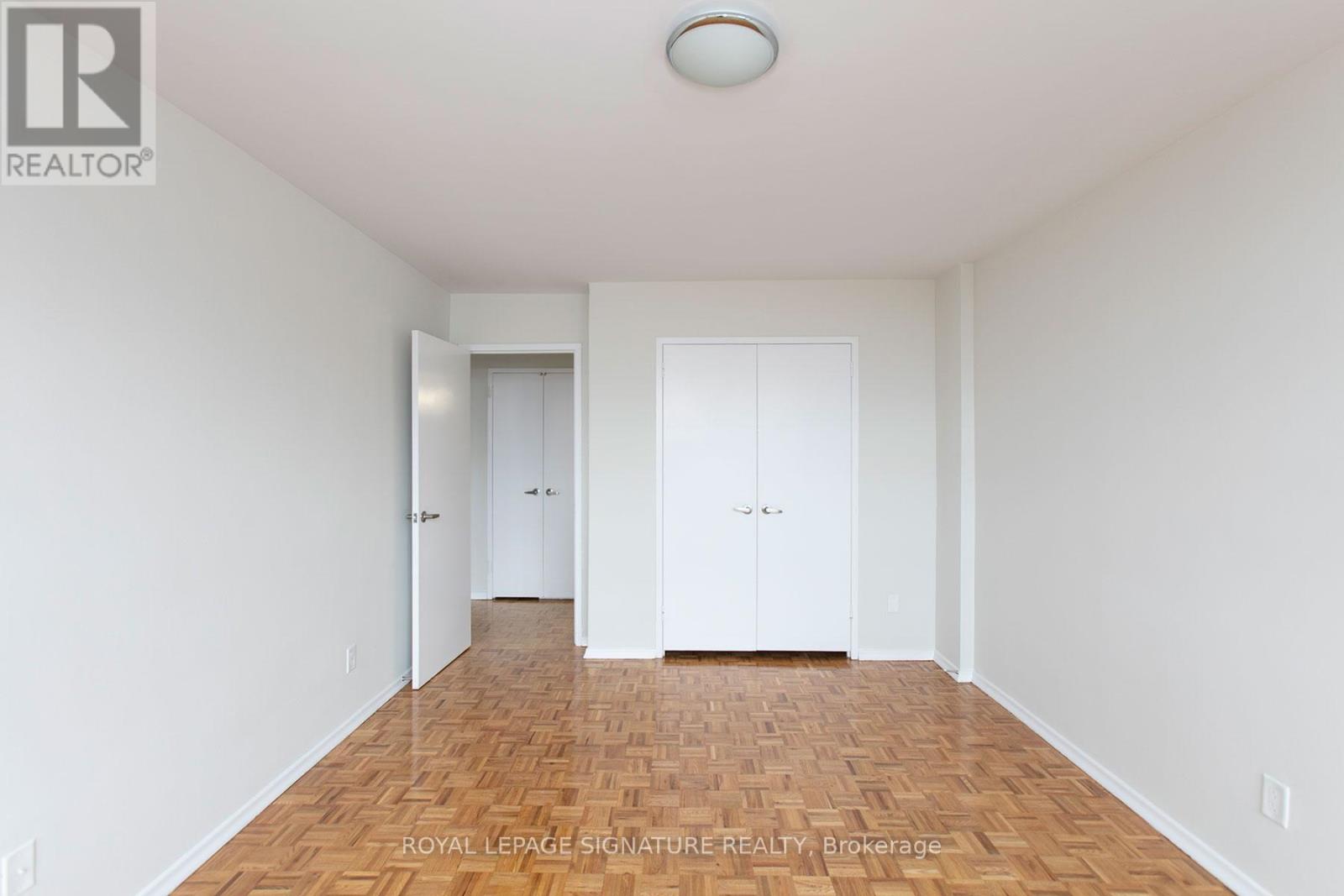 1002 - 6200 Bathurst Street, Toronto (Westminster-Branson), Ontario  M2R 2A3 - Photo 4 - C12612652