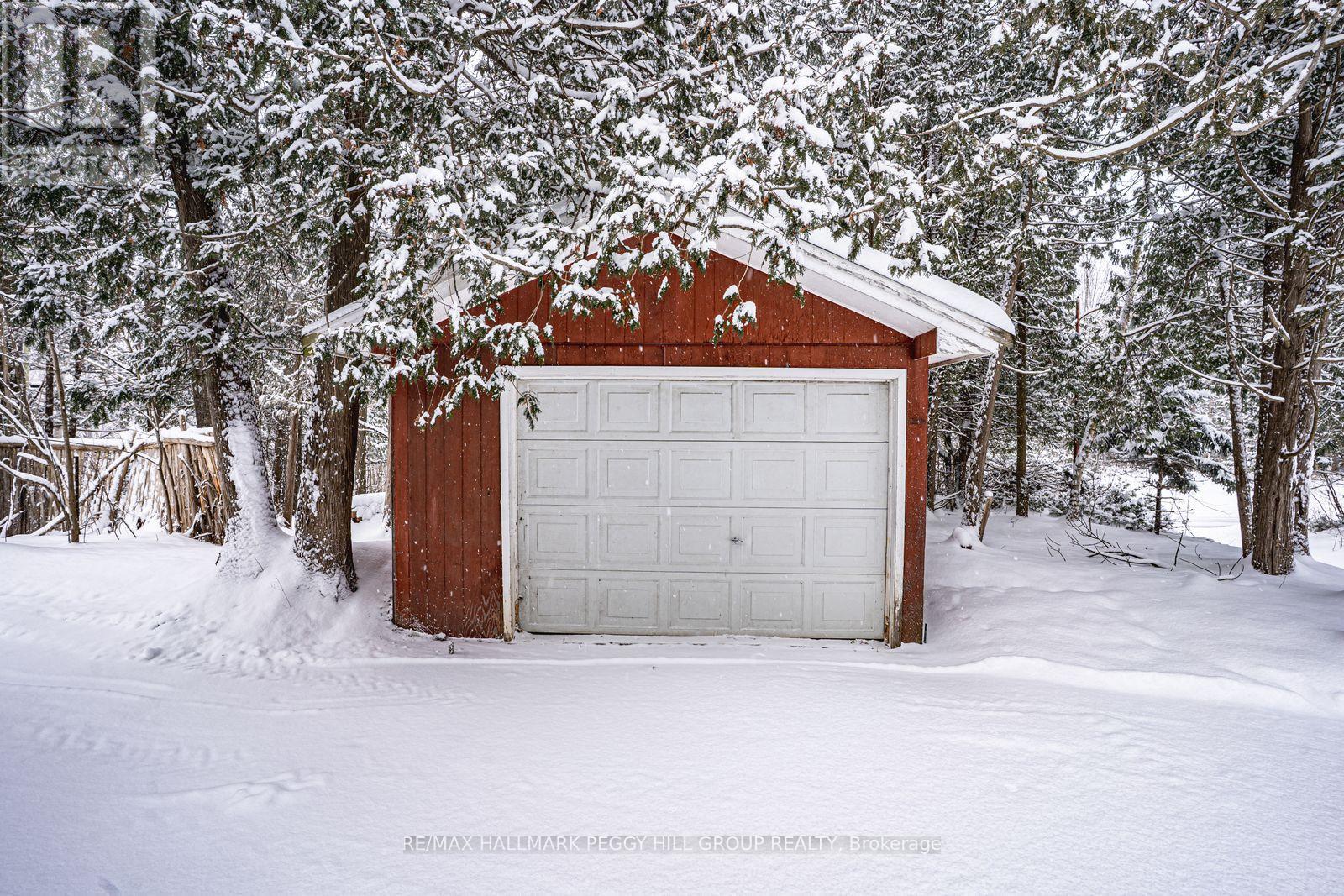 8275 County Road 9, Clearview, Ontario  L0M 1G0 - Photo 25 - S12612816