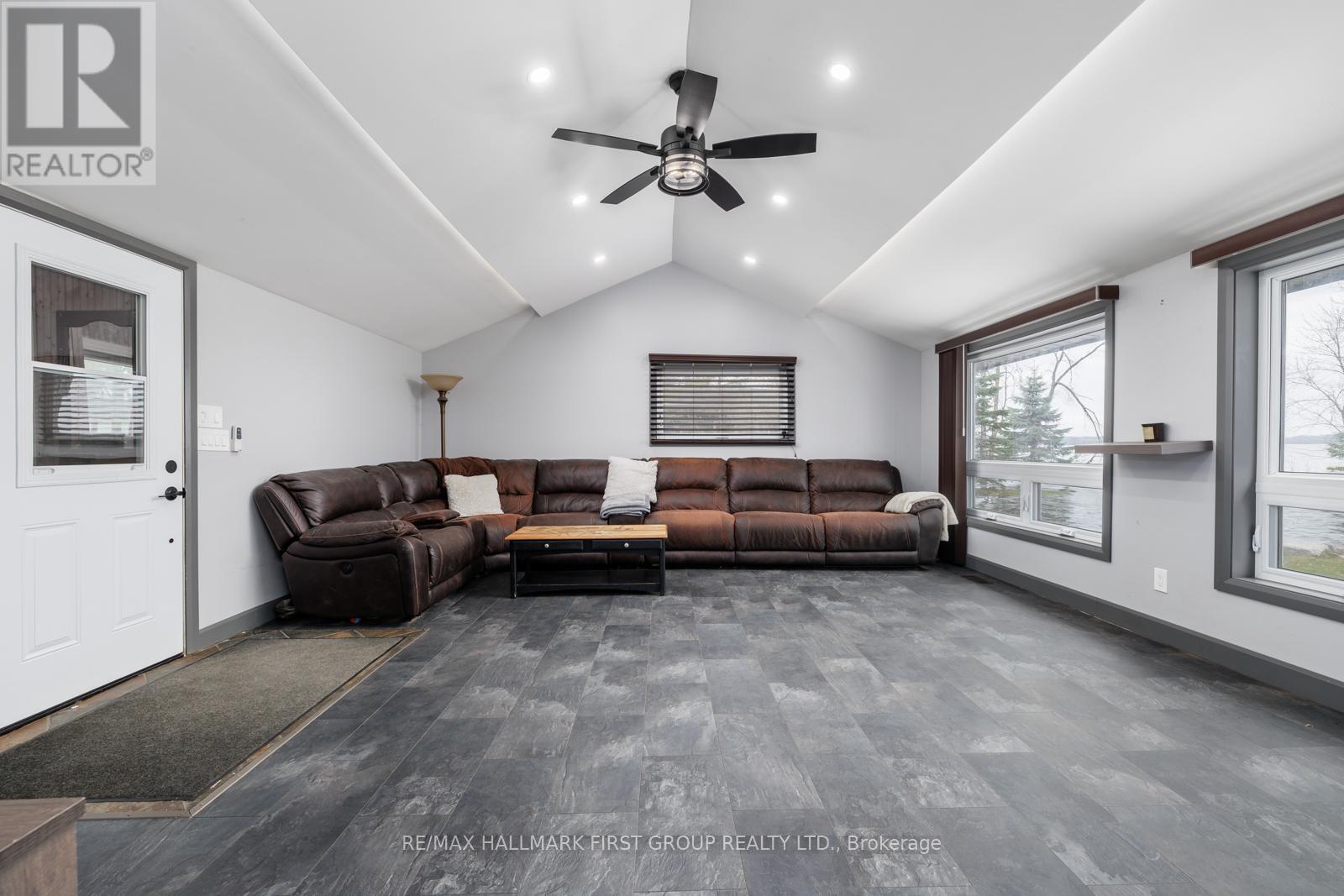 6386 Bluebird Street, Ramara, Ontario L3V 6H6 - Photo 6 - S12612818