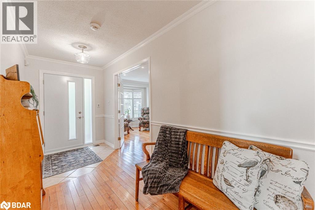 222 Bishop Drive, Barrie, Ontario L4N 6X8 - Photo 2 - 40789160