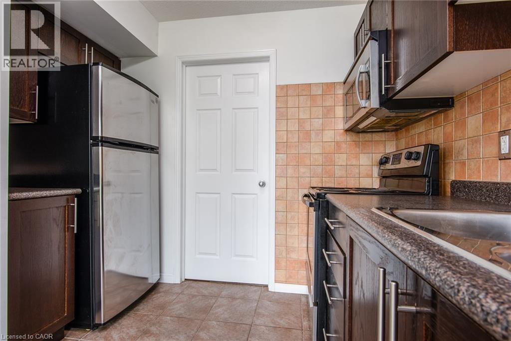 950 Highland Road W Unit# 32, Kitchener, Ontario  N2N 0A5 - Photo 17 - 40780656