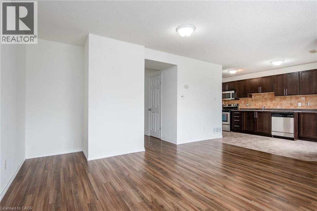 950 Highland Road W Unit# 32, Kitchener, Ontario  N2N 0A5 - Photo 9 - 40780656