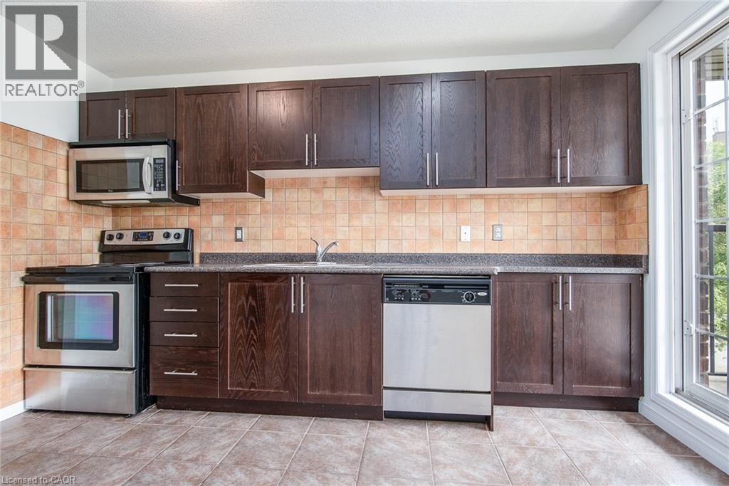 950 Highland Road W Unit# 32, Kitchener, Ontario  N2N 0A5 - Photo 13 - 40780656