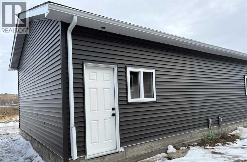 750 Wolf Willow Boulevard Se, Calgary, Alberta  T2X 5R4 - Photo 3 - A2270500