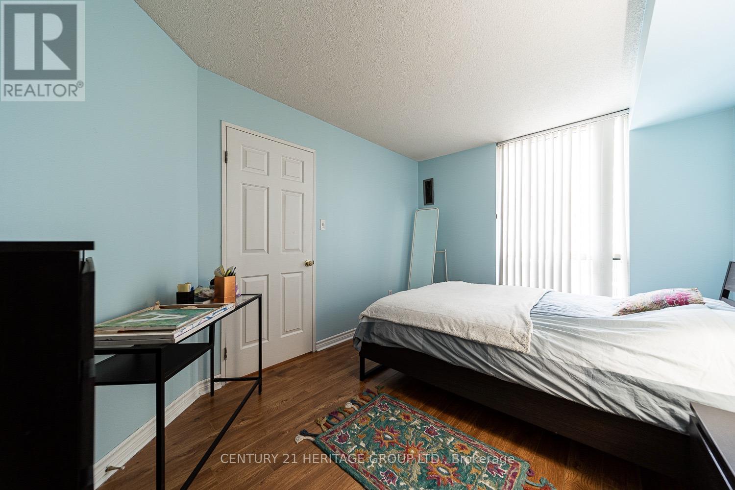 1601 - 101 Subway Crescent, Toronto, Ontario  M9B 6K4 - Photo 13 - W12612746