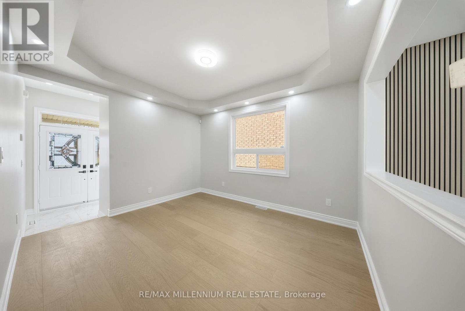 527 Fernforest Drive, Brampton, Ontario  L6R 0S2 - Photo 10 - W12612764