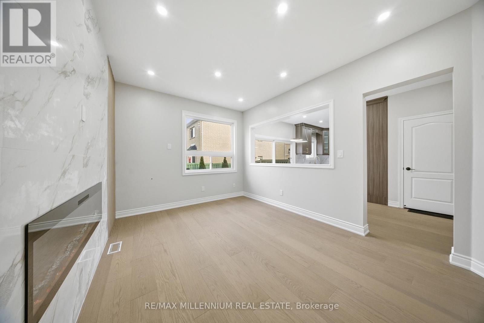 527 Fernforest Drive, Brampton, Ontario  L6R 0S2 - Photo 14 - W12612764