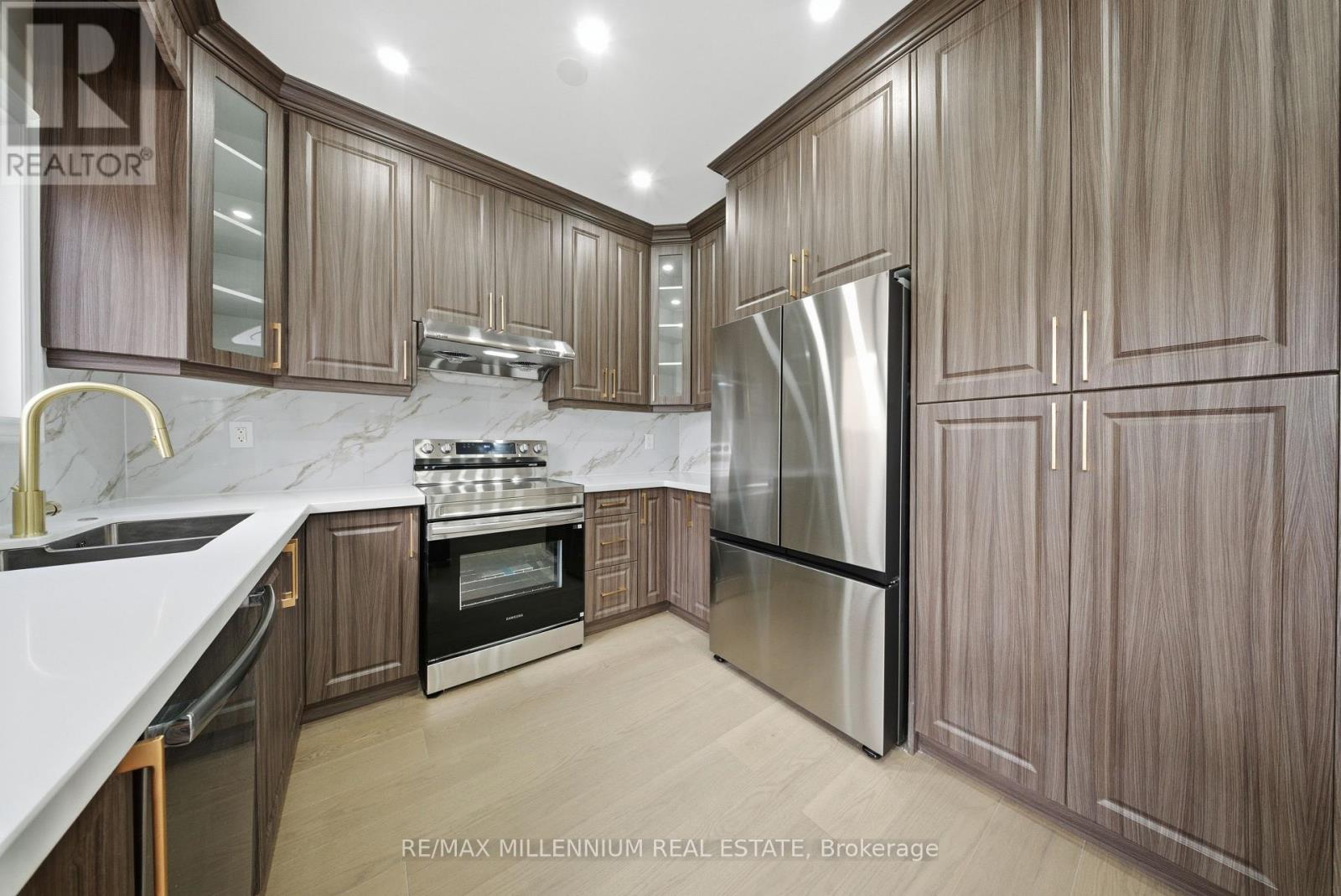 527 Fernforest Drive, Brampton, Ontario  L6R 0S2 - Photo 17 - W12612764