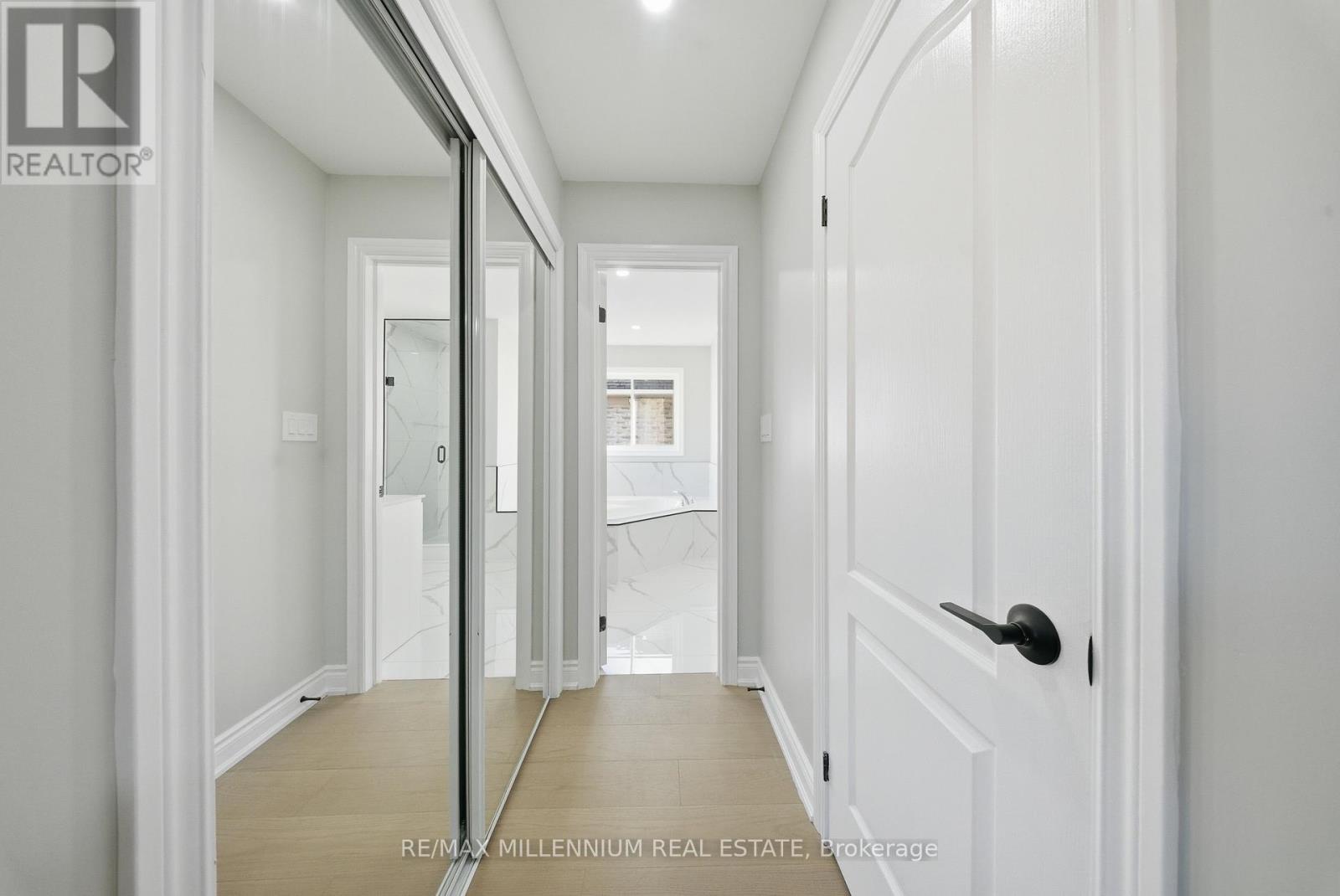 527 Fernforest Drive, Brampton, Ontario  L6R 0S2 - Photo 21 - W12612764