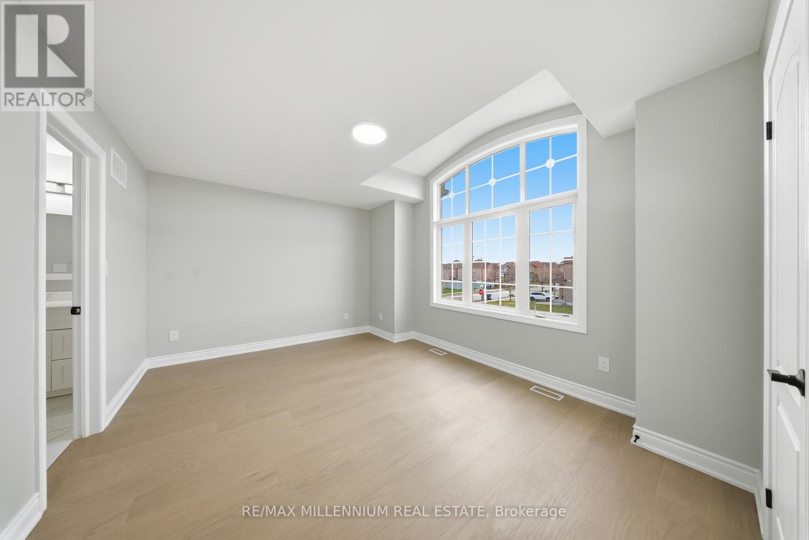 527 Fernforest Drive, Brampton, Ontario  L6R 0S2 - Photo 26 - W12612764