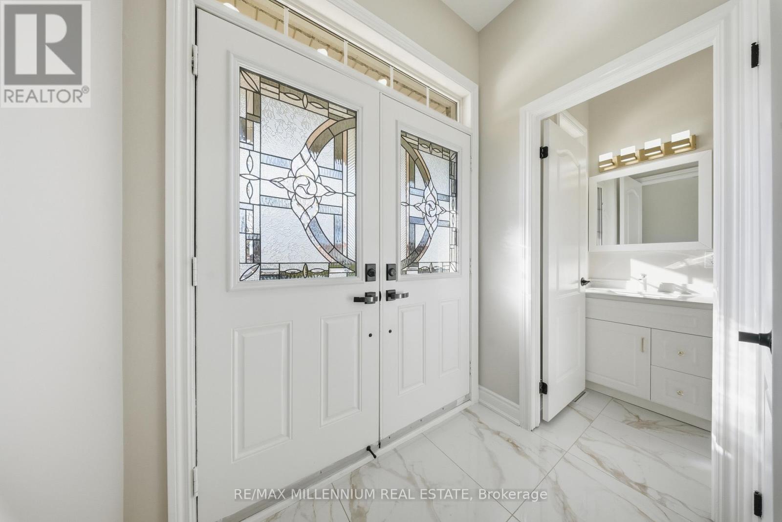 527 Fernforest Drive, Brampton, Ontario  L6R 0S2 - Photo 7 - W12612764