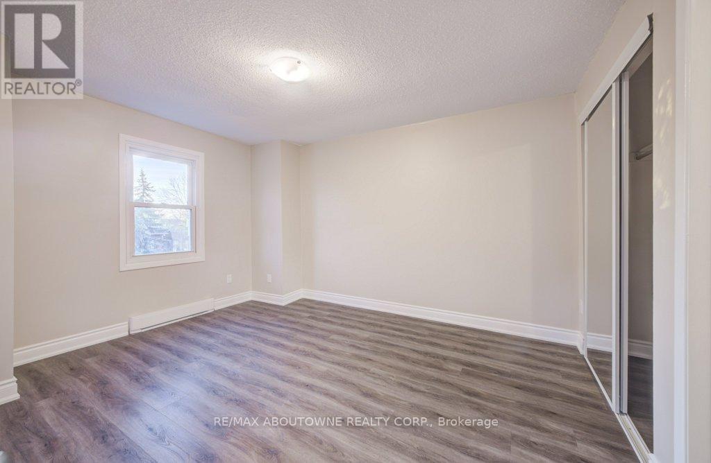 13 Normandy Place, Oakville, Ontario  L6K 1R9 - Photo 11 - W12612766