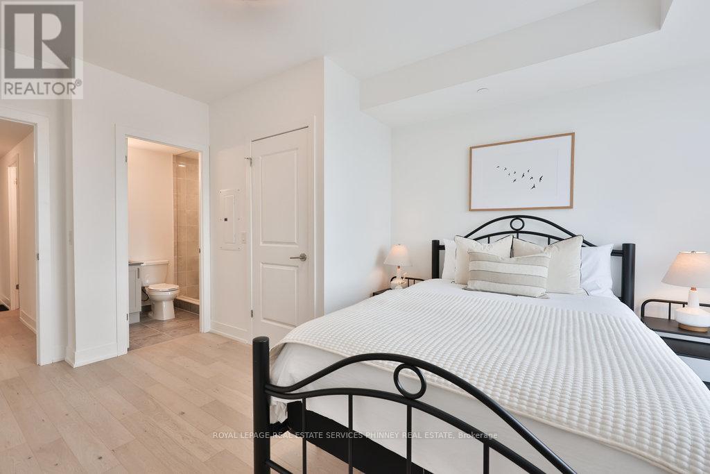 1207 - 1063 Douglas Mccurdy Common, Mississauga (Lakeview), Ontario  L5G 0C5 - Photo 18 - W12612774