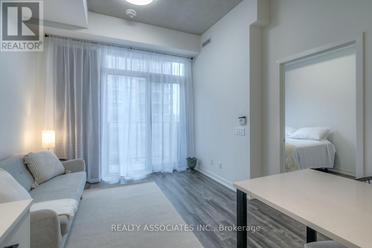 609 - 1808 St. Clair Avenue W, Toronto, Ontario  M6M 0C1 - Photo 13 - W12612834